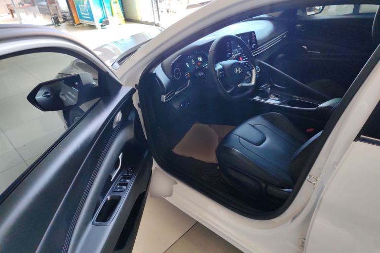 Used Hyundai Elantra 2023 1.5L CVT GLX Elite Edition
