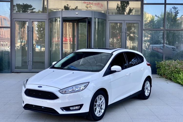 Used Ford Focus 2015 Hatchback 1.6L Manual Fashion Edition
