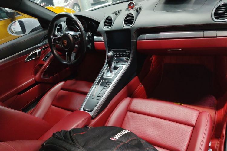 Used Porsche 718 2016 Cayman 2.0T