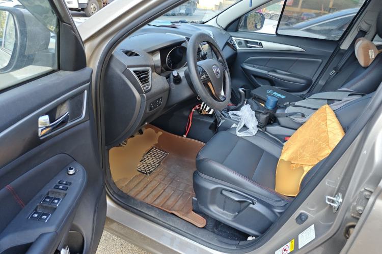 Used Changan CS75 2014 2.0L Manual Luxury Version China IV Standard
