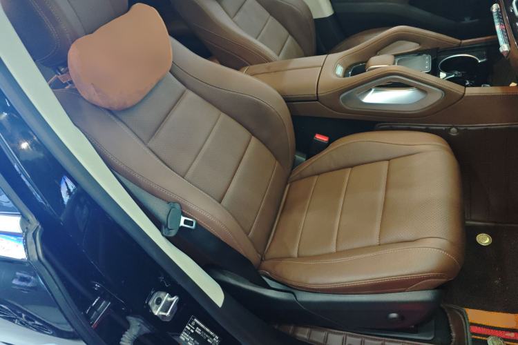 Used Mercedes-Benz GLE 2024 GLE 350 4MATIC Stylish Model Right Front Seat