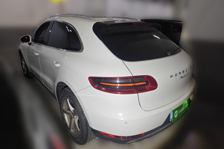 Used Porsche Macan 2017 Macan 2.0T Rear Left 45 Deg