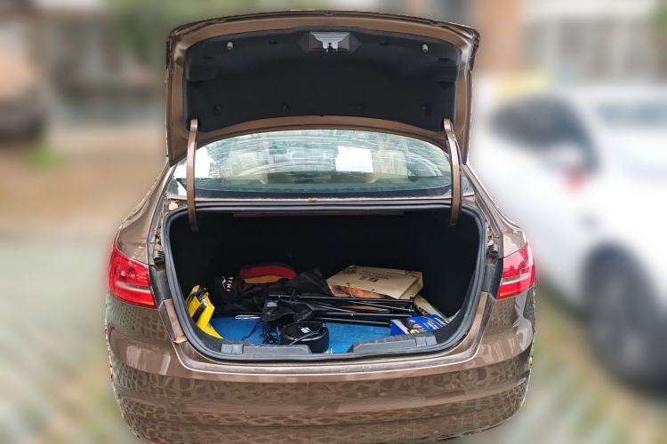 Used Ford Escort 2015 1.5L Automatic Fashion Model
