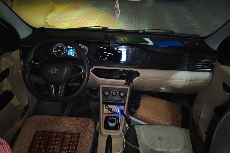 Used CHANGAN KUAYUE Xing V5 EV 2022 6-Seater Passenger Vehicle