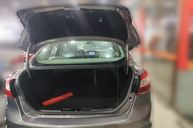 Used Ford Focus 2012 Sedan 1.6L Automatic Comfort Model