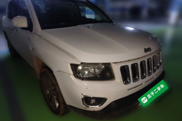 Used Jeep Compass 2014 Revised Version 2.4L Four-Wheel Drive Comfort Edition Front Right 45 Deg