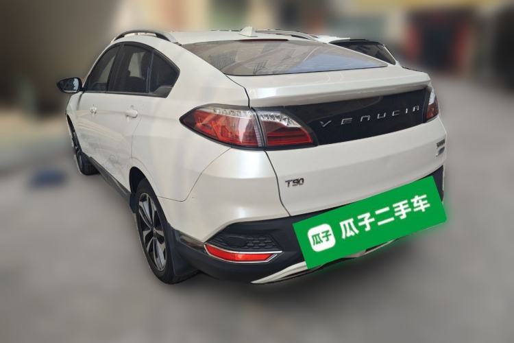 Used Venucia T90 2017 2.0L CVT Smart Edition
