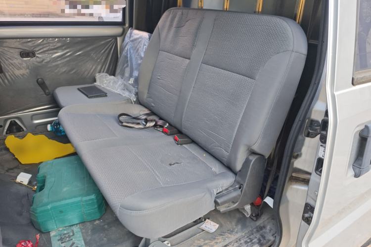 Used Wuling Rongguang 2021 1.5L Extended Basic Window-Sealed 5-Seat L3C Car
