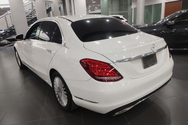 Used Mercedes-Benz C-Class 2015 Facelift C 180 L
