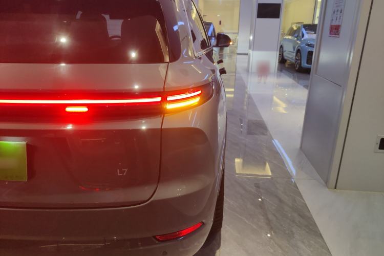 Used Li Auto L7 2025 Ultra Smart Refreshed Edition
