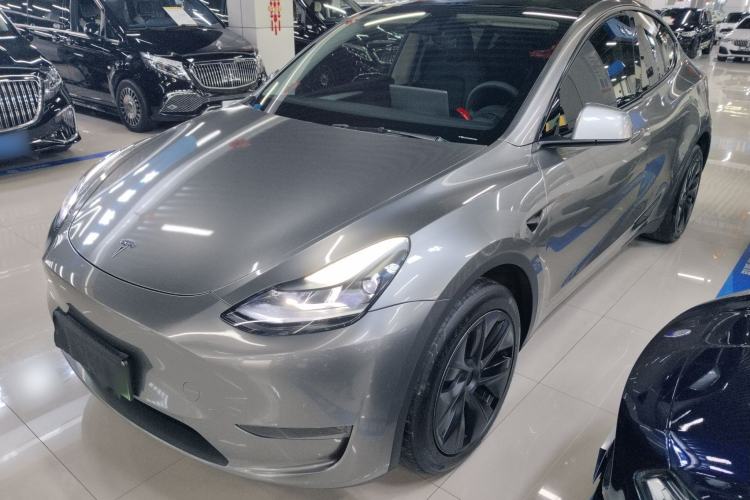 Used Tesla Model Y 2024 Long-Range All-Wheel-Drive Version