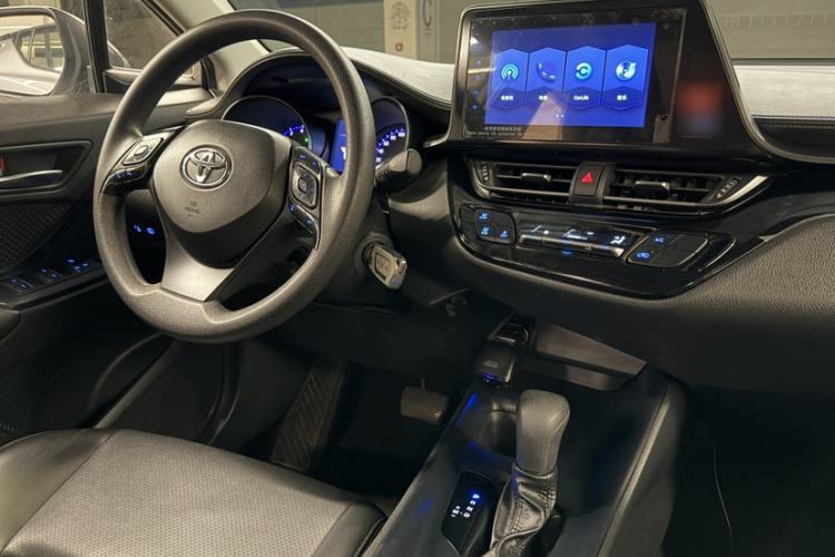 Used Toyota IZOA 2021 2.0L Yixing Version