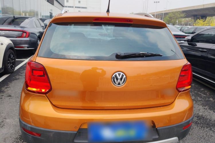 Used Volkswagen Polo 2016 1.6L Cross Polo Automatic Rear