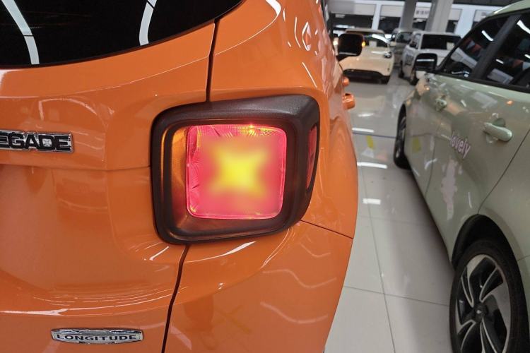 Used Jeep Renegade 2018 Connected Large Screen Version 180T Automatic High-Energy Edition
