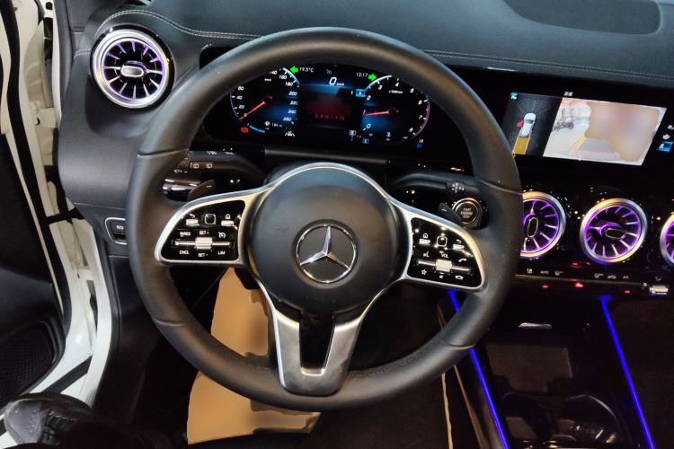 Used Mercedes-Benz GLA 2022 Facelifted GLA 200 Steering Wheel