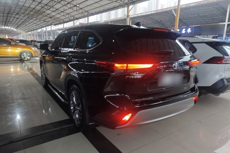 Used Toyota Highlander 2024 2.5L Smart Electric Hybrid Dual-Motor Two-Wheel Drive Luxury Version 7 Seats