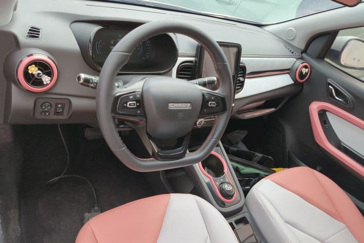 Used Chery Little Ant 2022 Revised Version Sweet Pink Edition Half-Sugar Version Lithium Iron Phosphate 30.7 kWh 30 kW 301 km
