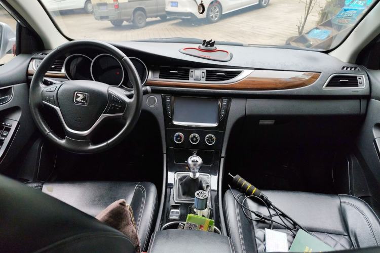 Used Zotye Z500 2015 1.5T Manual Luxury Model
