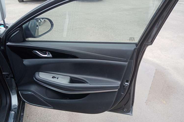 Used Changan Ruicheng CC 2022 Blue Whale Edition 1.5T DCT Luxury Model
