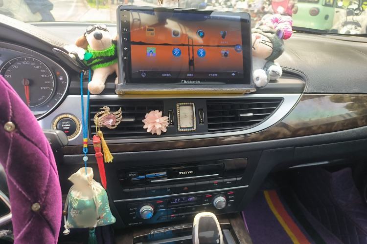 Used Zotye Z700 2016 1.8T DCT Prestige Edition Audio And AC Panel