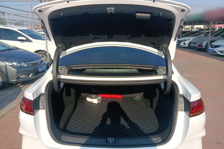 Used BYD Qin L 2024 DM-i 120KM Leading Model
