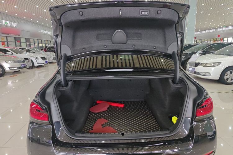 Used BMW 5 Series 2022 Restyled 530Li Leading Edition M Sport Package
