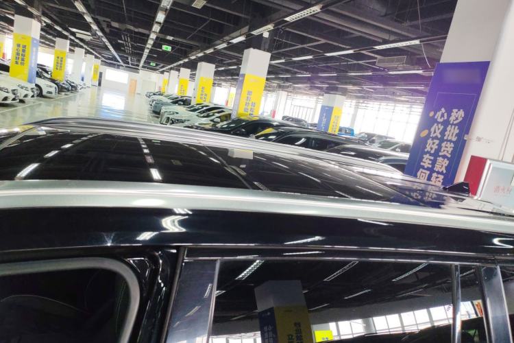 Used GAC Trumpchi GS8 2022 Linghang Series 2.0 TGDI Two-Wheel-Drive Luxury Smart Connectivity Version (7 Seats) Roof