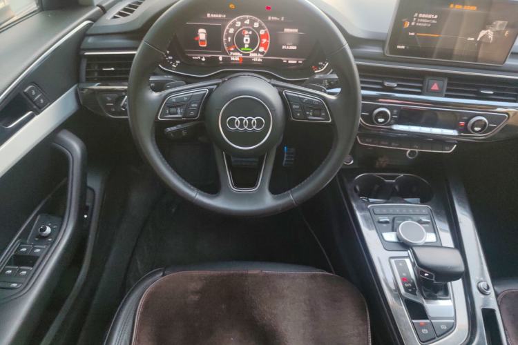 Used Audi A4L 2018 30th Anniversary Edition 40 TFSI Fashion Model