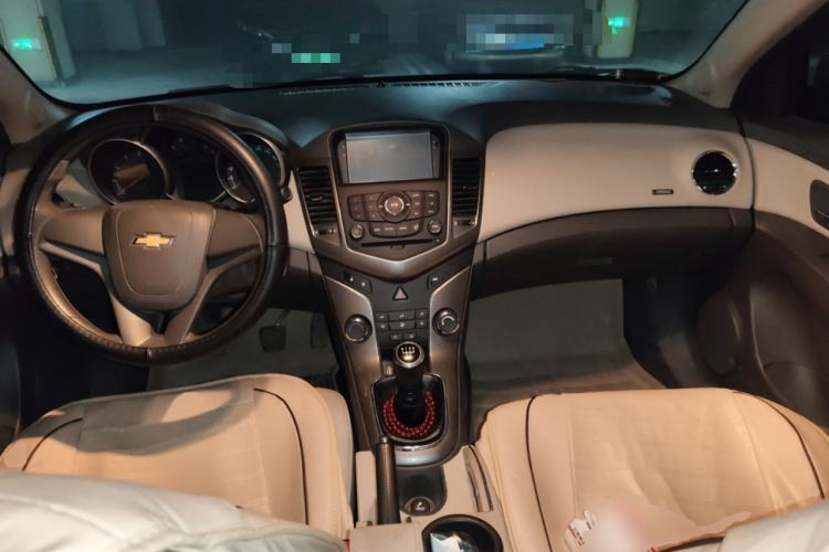 Used Chevrolet Cruze 2015 1.5L Classic SE MT
