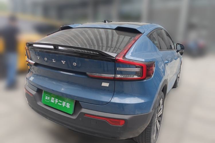 Used Volvo C40 2022 Long-Range Version
