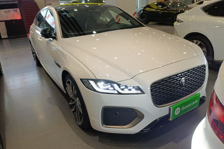 Used Jaguar XFL 2024 2.0T P300 Four-Wheel Drive Flagship Sport Gold Edition
