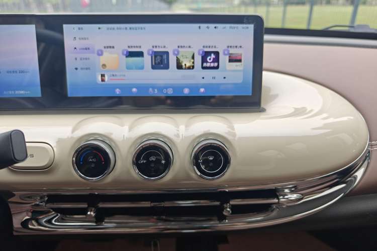 Used Wuling Bingo 2023 333 km Lingxi Connected+ Version