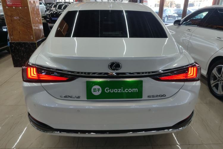 Used Lexus ES 2022 200 Excellence Edition