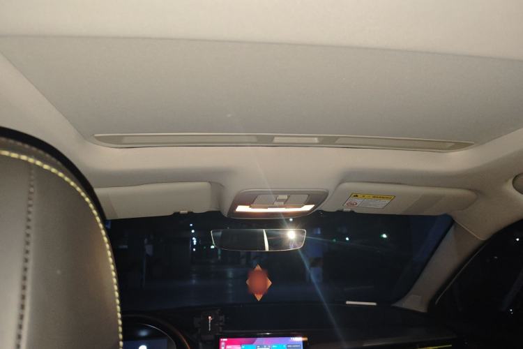 Used Roewe i5 2021 Revised Version 1.5L CVT Diamond Edition
