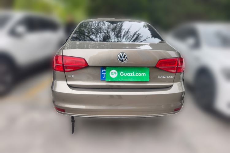 Used Volkswagen Sagitar 2015 1.6L Manual Comfort Model