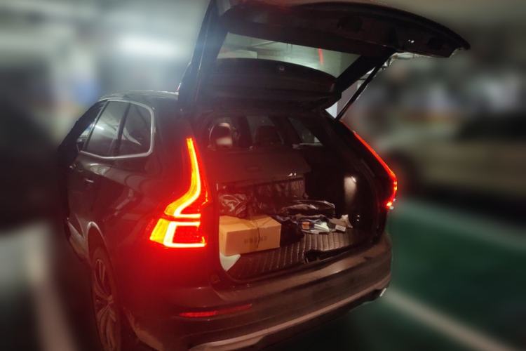 Used Volvo XC60 New Energy 2023 T8 Plug-in Hybrid Long-Range All-Wheel Drive Intelligent Luxury and Enjoyment Edition
