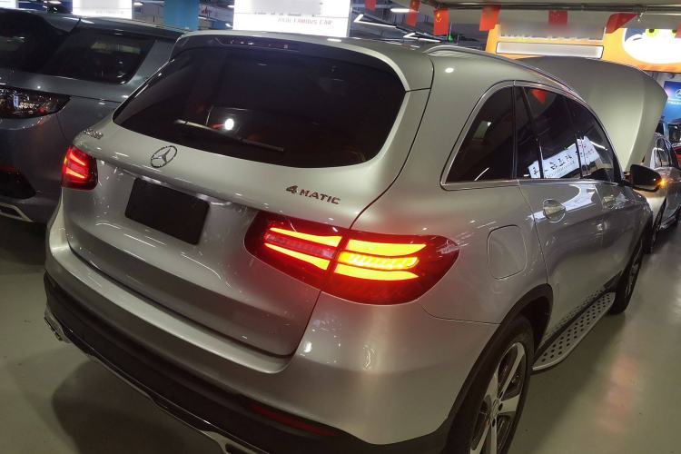 Used Mercedes-Benz GLC 2016 GLC 300 4MATIC Dynamic Model
