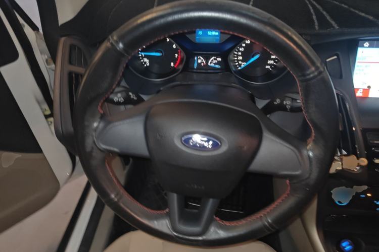 Used Ford Focus 2017 Sedan 1.6L Automatic Comfort Plus SmartDrive Edition