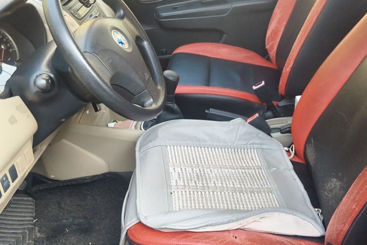 Used Venucia R50 2013 1.6L Manual Fashion Edition