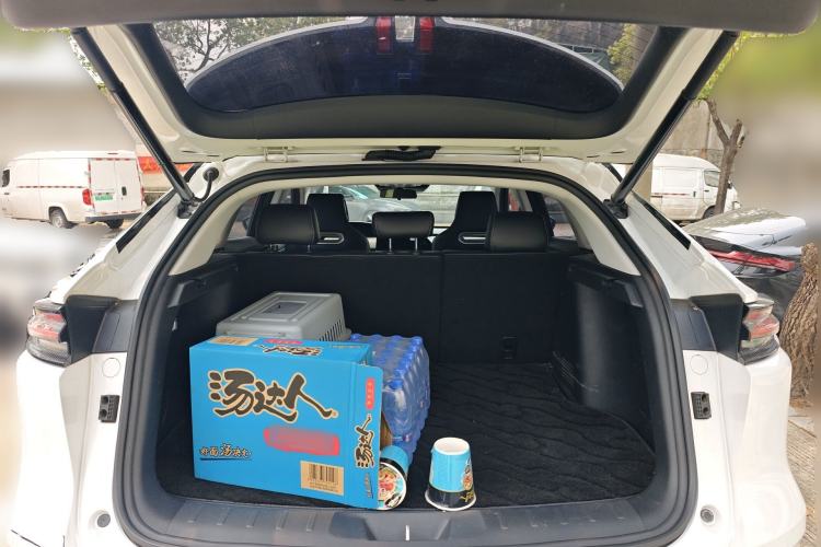 Used CHANGAN UNI-K 2023 2.0T Two-Wheel Drive Enjoyment Version
