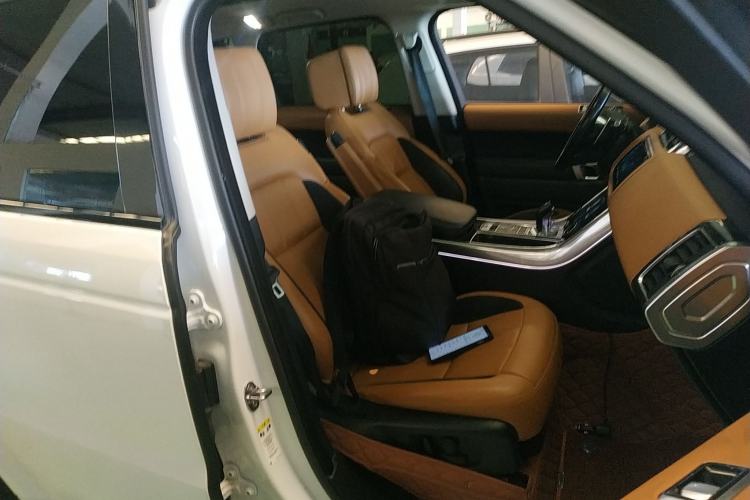 Used Land Rover Range Sport 2021 3.0 L6 YAO Black Edition Right Front Seat