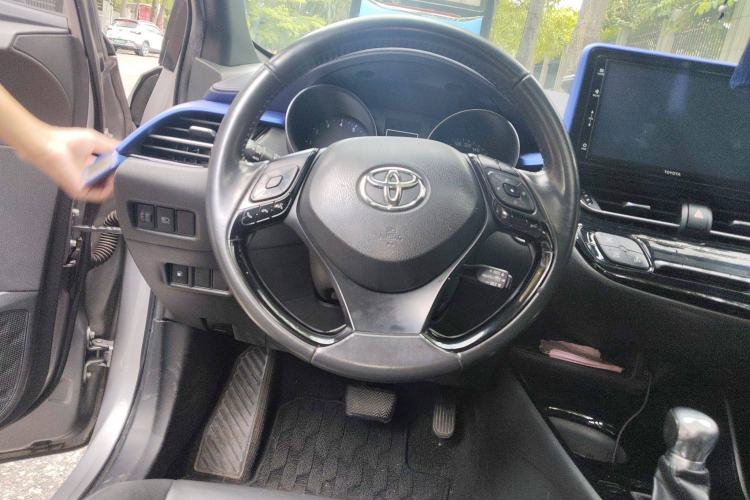 Used Toyota IZOA 2018 2.0L Yichi Edition China V Standard
