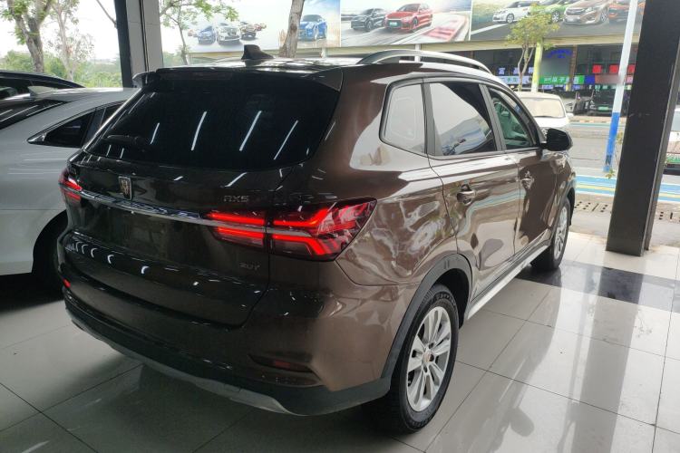 Used Roewe RX5 2016 Revised Version 20T Two-Wheel Drive Manual Transmission Luxury Edition
