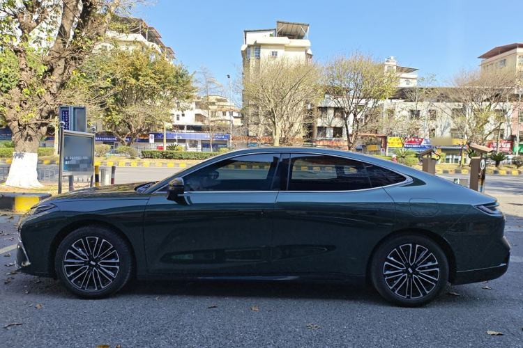 Used Geely Galaxy Galaxy 8 2025 130km EM-i Deluxe Edition