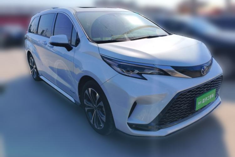 Used Toyota Granvia 2023 2.5L Hybrid Prestige VIP Edition Front Right 45 Deg