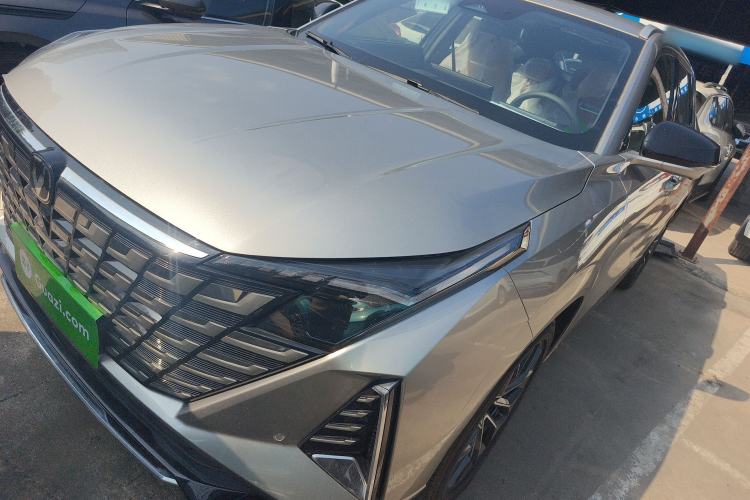 Used Changan UNI-Z New Energy 2024 Blue Whale Smart Electric iDD 125km Leading Model