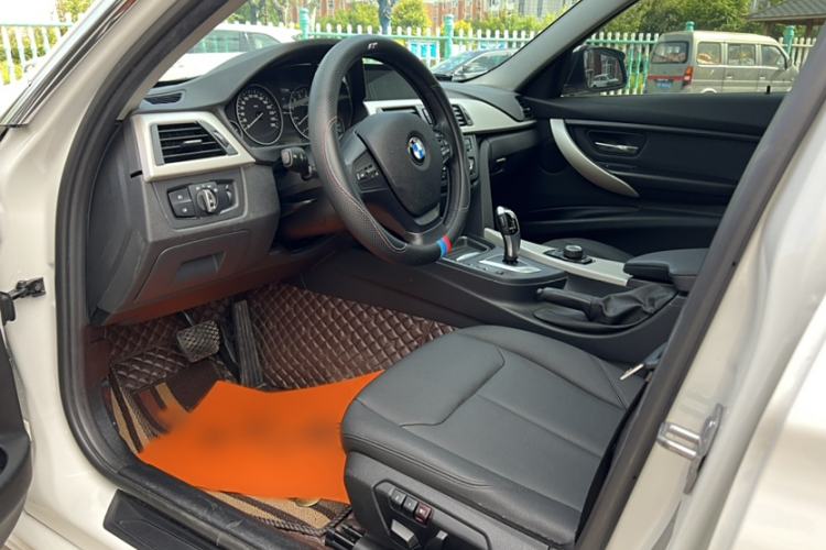 Used BMW 3 Series 2015 316Li Fashion Model