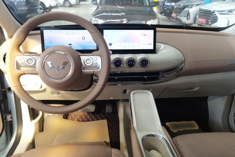 Used Wuling Bingo 2025 333 km Lingxi Deluxe Edition Center Console