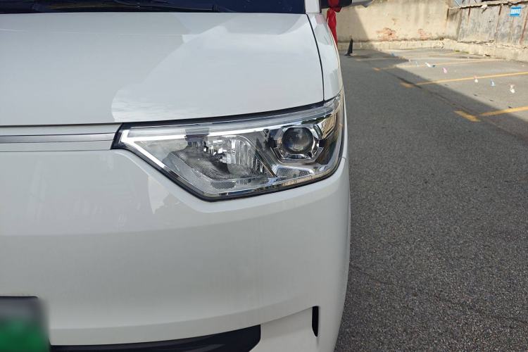 Used Ruichi EC75 2025 Model Passenger Vehicle Smart Driving Ultra-Charging Edition Pioneer II 50.1 kWh