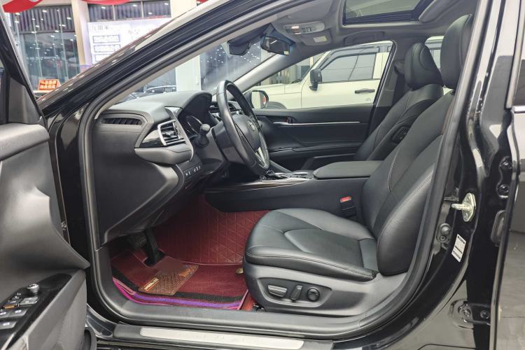 Used Toyota Camry 2019 Revised Version 2.0G Luxury Edition Left Front Seat